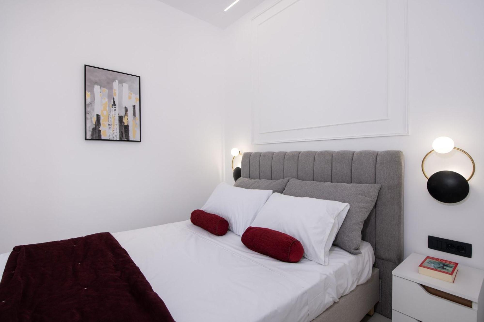 Cherry Central Luxury Suites ハニア エクステリア 写真