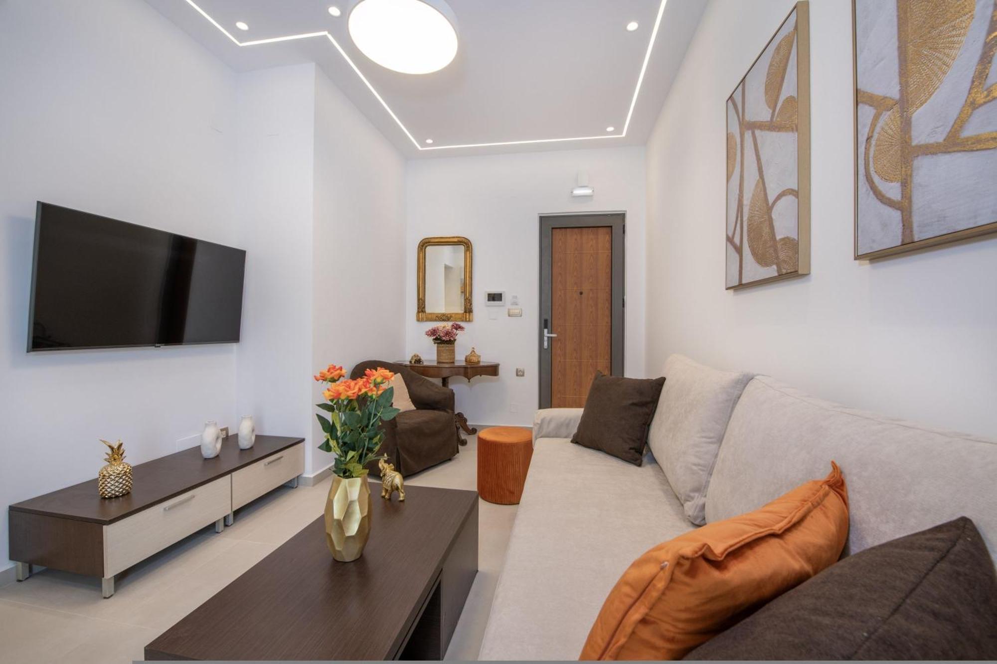 Cherry Central Luxury Suites ハニア エクステリア 写真